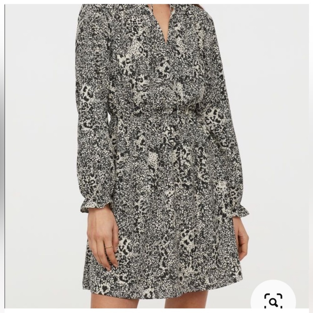H&M patterned long sleeve dress